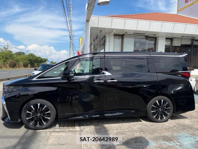 Toyota ALPHARD HYBRID 2023-09 8653827-4
