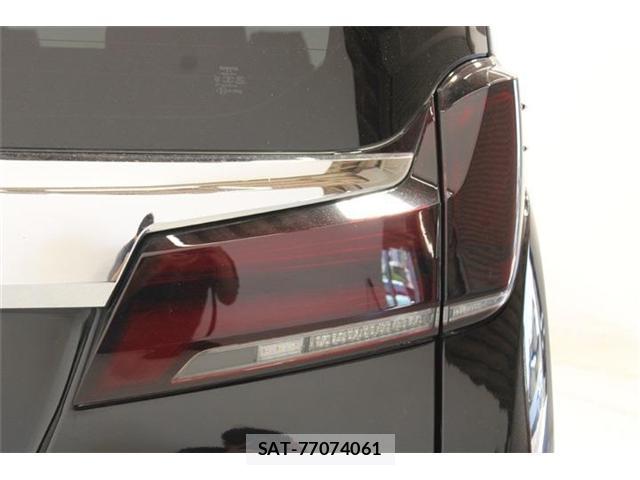 Toyota ALPHARD 2018-05 8646916-17
