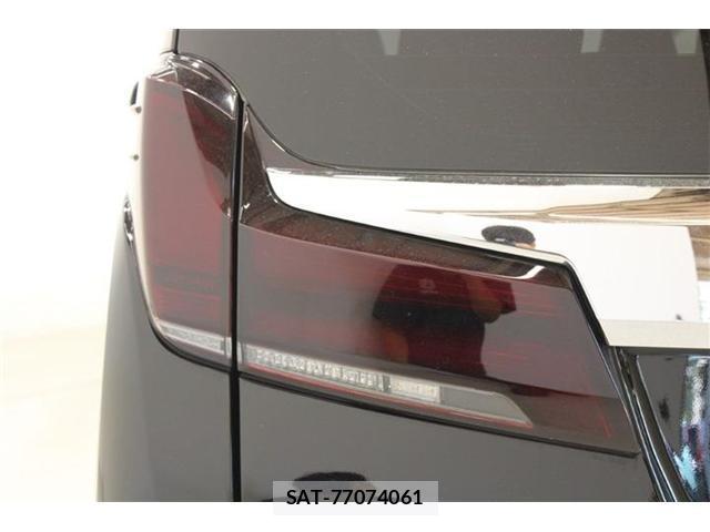 Toyota ALPHARD 2018-05 8646916-18