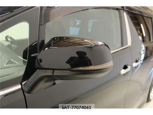 Toyota ALPHARD 2018-05 8646916-19
