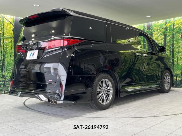 Toyota ALPHARD 2024-08 8647667-17