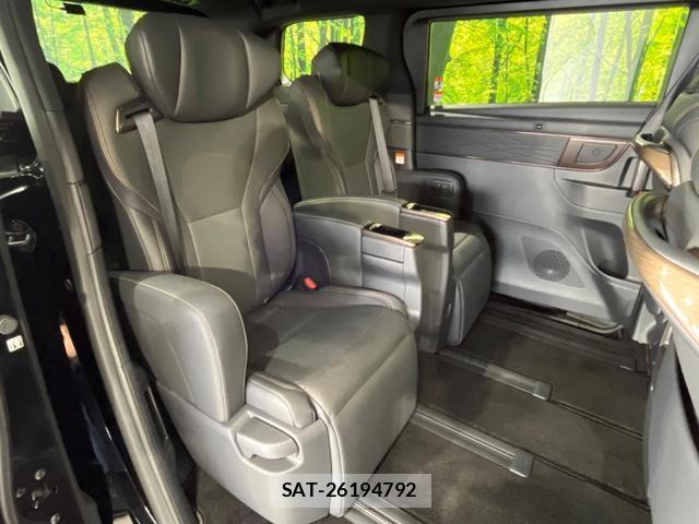 Toyota ALPHARD 2024-08 8647667-8