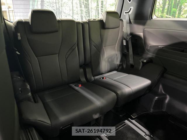 Toyota ALPHARD 2024-08 8647667-9