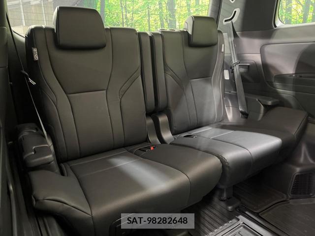 Toyota ALPHARD 2024-03 8647674-9