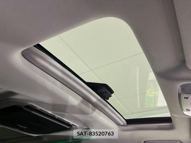 Toyota ALPHARD 2018-02 8648199-2