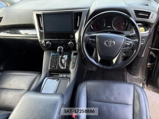 Toyota ALPHARD 2018-08 8649030-2