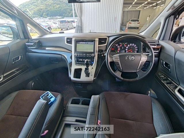 Toyota ALPHARD 2013-03 8649413-2