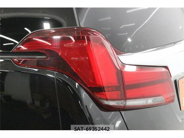 Toyota ALPHARD 2020-05 8649574-17