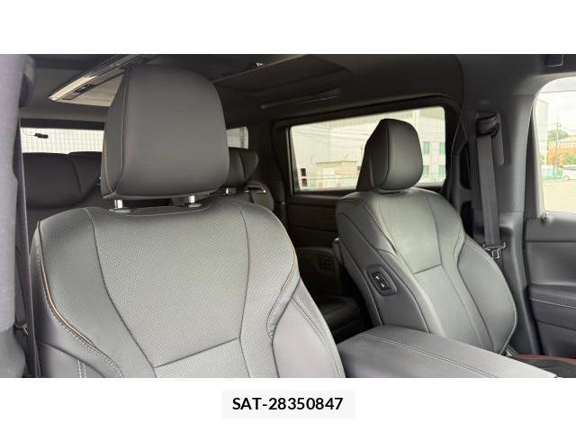 Toyota ALPHARD 2024-11 8649623-5
