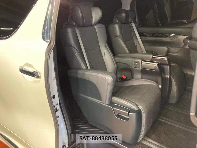 Toyota ALPHARD 2023-04 8649863-8
