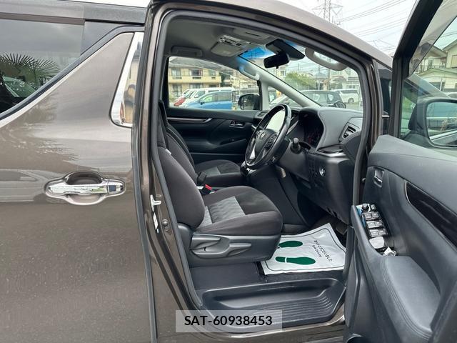 Toyota ALPHARD 2019-09 8649915-10