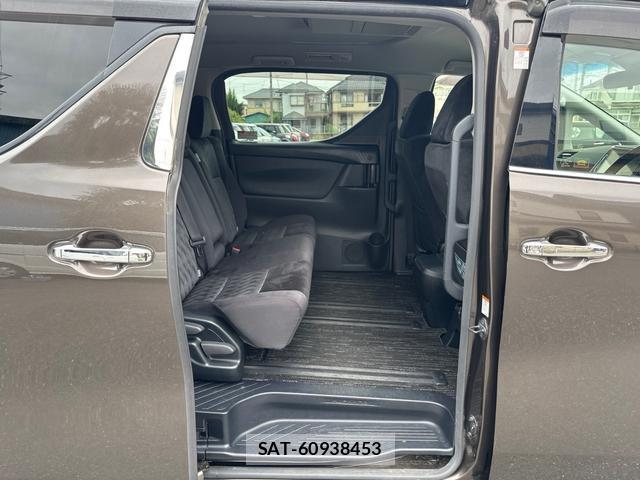 Toyota ALPHARD 2019-09 8649915-13