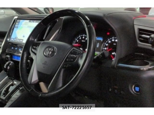 Toyota ALPHARD 2018-07 8650552-2