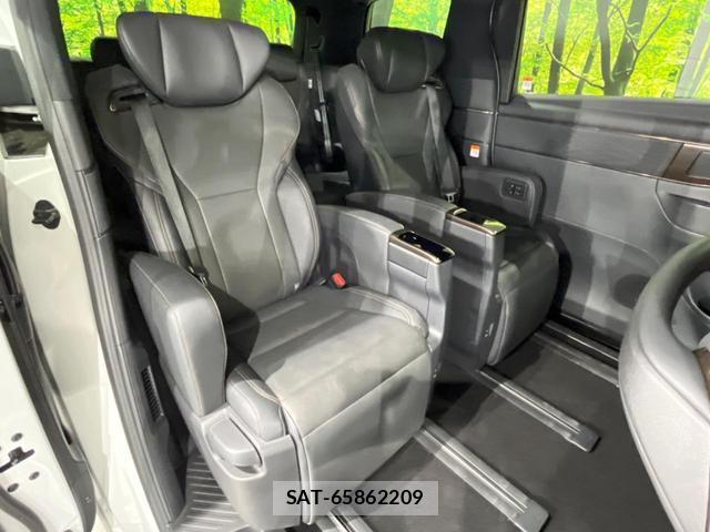 Toyota ALPHARD 2023-08 8650927-7
