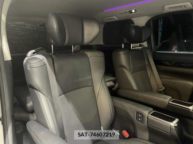 Toyota ALPHARD 2019-11 8651010-16
