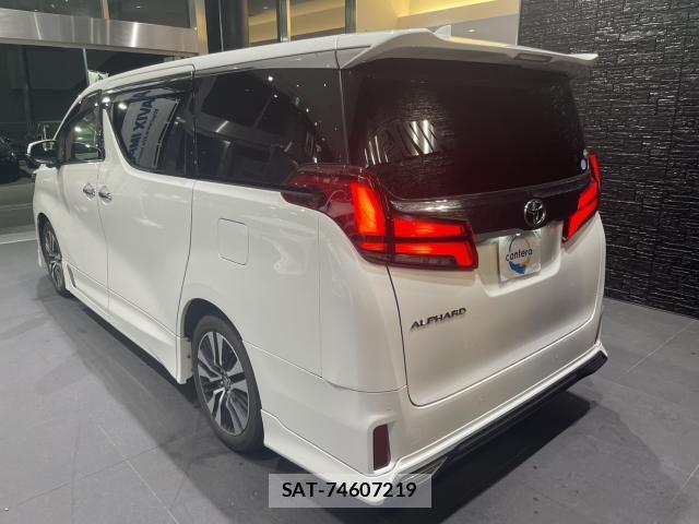 Toyota ALPHARD 2019-11 8651010-5