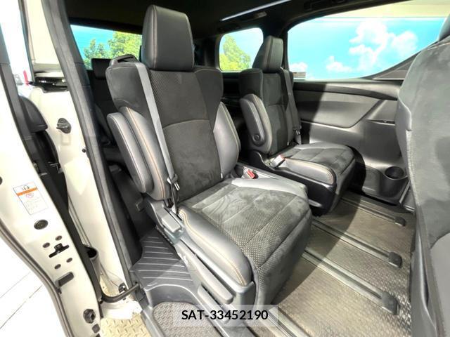 Toyota ALPHARD 2020-06 8651117-8