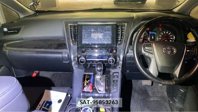 Toyota ALPHARD 2022-04 8651292-2