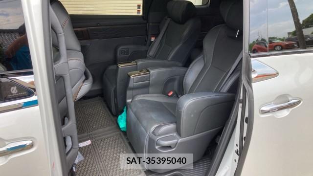 Toyota ALPHARD 2024-10 8651351-6