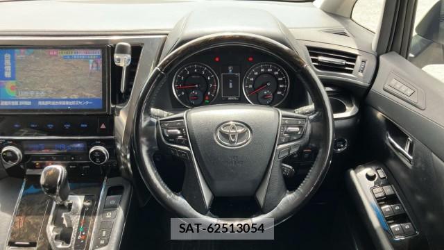 Toyota ALPHARD 2016-10 8651364-16