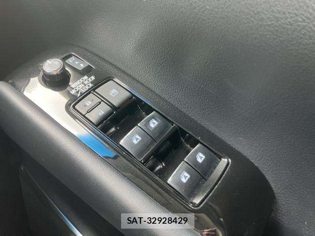 Toyota ALPHARD 2019-10 8651548-11