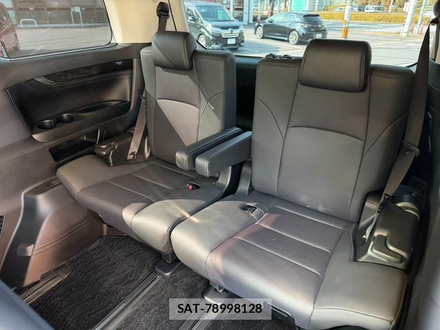 Toyota ALPHARD 2020-05 8651680-14