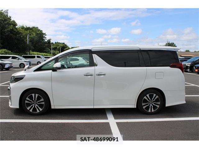 Toyota ALPHARD 2021-06 8651901-12