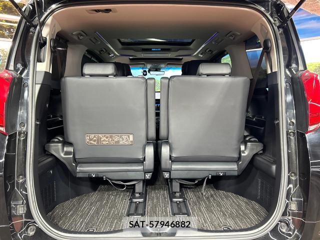Toyota ALPHARD 2023-04 8652173-10