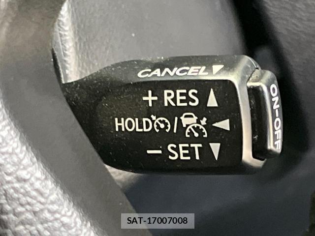 Toyota ALPHARD 2021-08 8653083-6