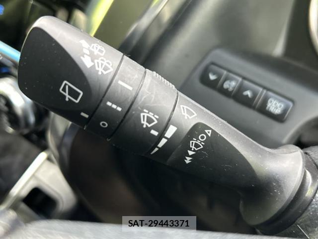 Toyota ALPHARD 2019-09 8653570-17