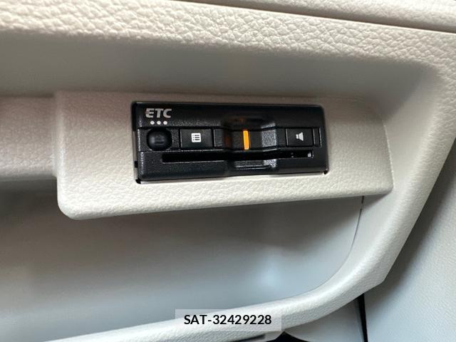 Suzuki LAPIN 2022-07 8649777-6