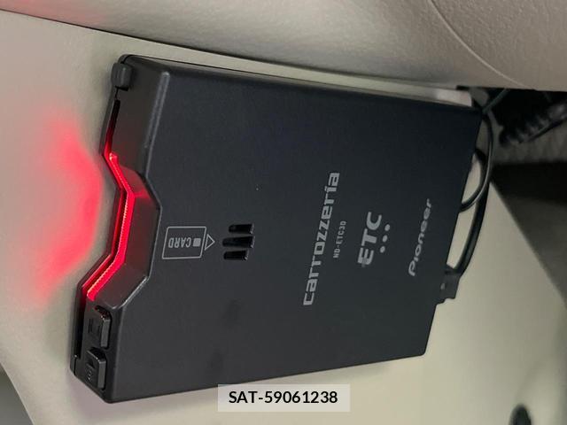 Suzuki LAPIN 2019-01 8649845-6