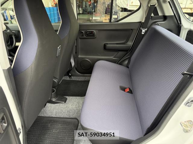 Suzuki ALTO 2019-07 8647894-3