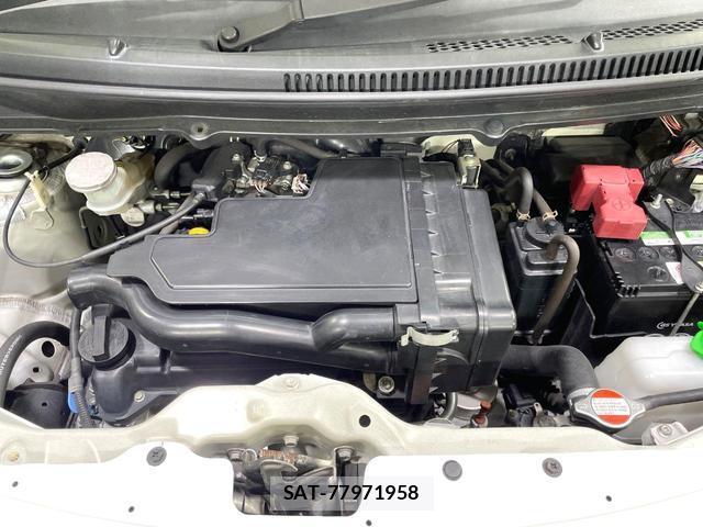 Suzuki ALTO 2013-12 8649815-17