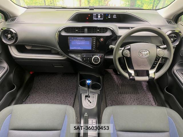 Toyota AQUA 2017-12 8646683-1