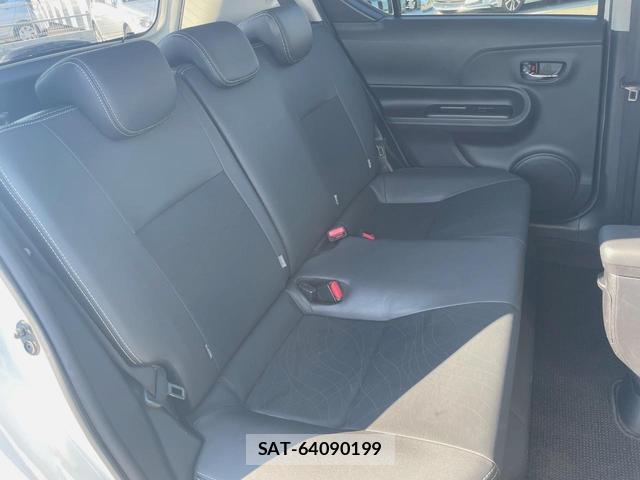 Toyota AQUA 2013-08 8646708-10