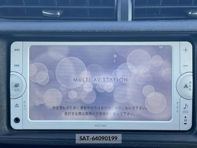 Toyota AQUA 2013-08 8646708-2
