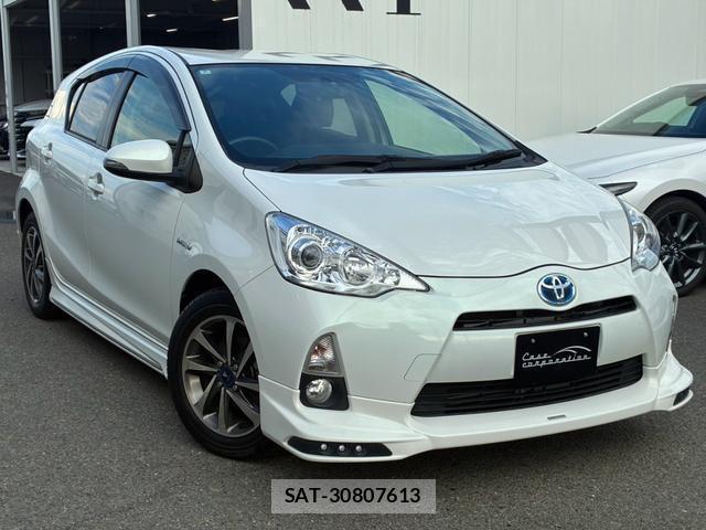 Toyota AQUA 2014-12 8646954-0