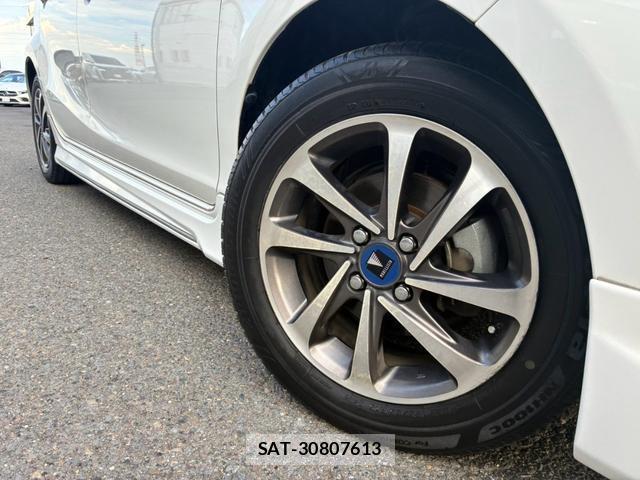 Toyota AQUA 2014-12 8646954-13