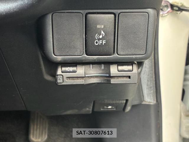 Toyota AQUA 2014-12 8646954-5