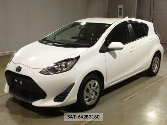 Toyota AQUA 2021-08 8647009-0