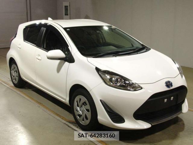 Toyota AQUA 2021-08 8647009-3