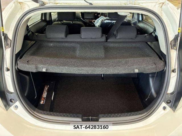 Toyota AQUA 2021-08 8647009-7