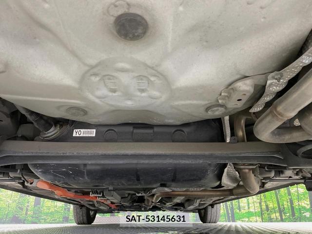 Toyota AQUA 2014-03 8647506-18