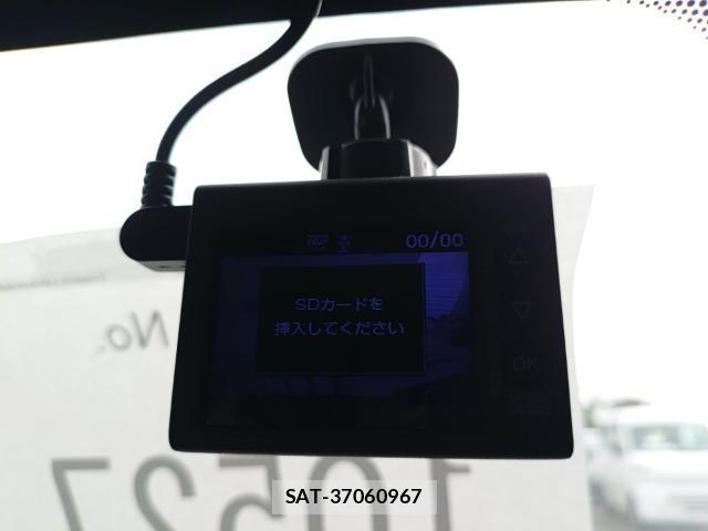 Toyota AQUA 2018-09 8647566-16