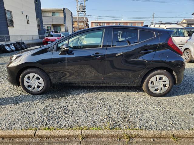 Toyota AQUA 2022-03 8647633-10