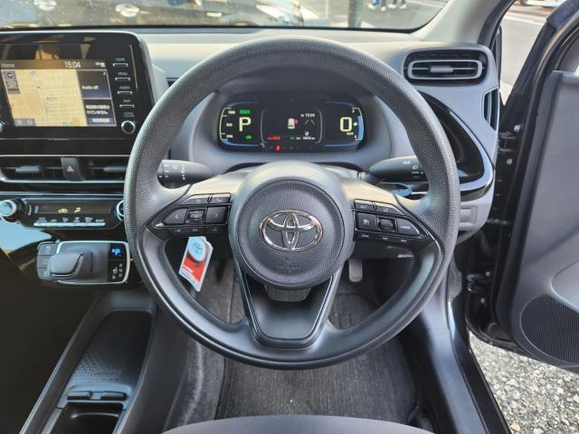 Toyota AQUA 2022-03 8647633-16