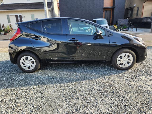 Toyota AQUA 2022-03 8647633-3