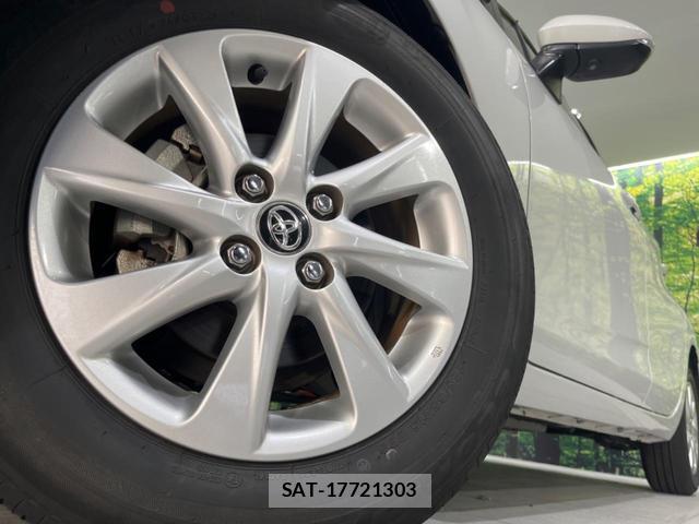 Toyota AQUA 2022-03 8647673-12