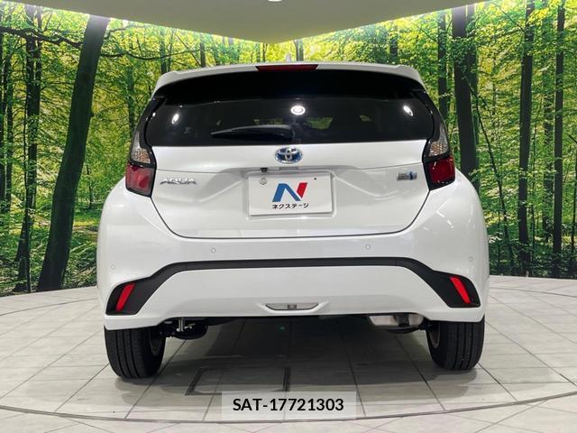 Toyota AQUA 2022-03 8647673-14